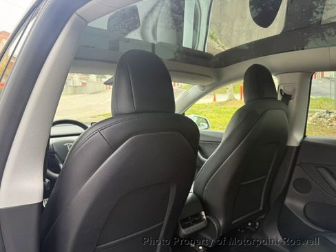 Used 2022 Tesla Model Y Performance AWD/4WD image 12