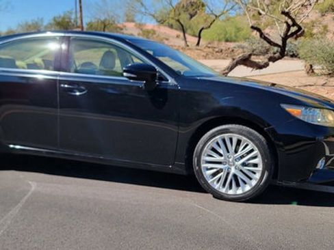 Used 2013 Lexus ES 350 w/ Luxury Pkg image 37