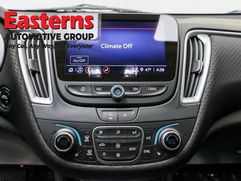 Used 2024 Chevrolet Malibu LT image 12