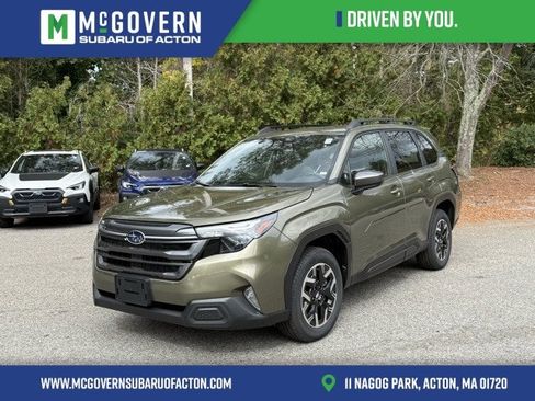 New 2025 Subaru Forester Premium image 1