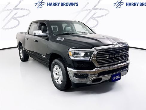 Used 2024 RAM 1500 Laramie AWD/4WD image 26