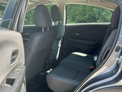 Used 2020 Honda HR-V LX image 19