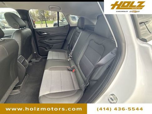 Certified 2025 Chevrolet Trax LT w/ Driver Confidence Package image 24