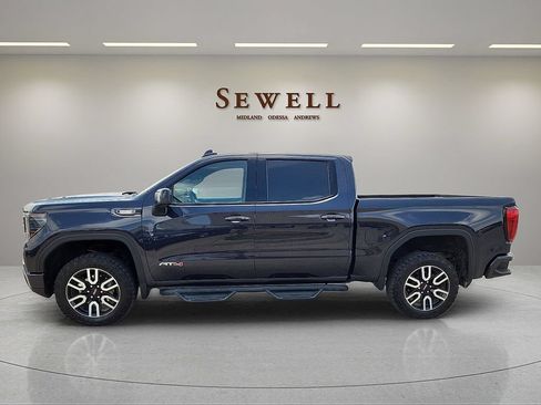 Used 2023 GMC Sierra 1500 AT4 w/ AT4 Preferred Package AWD/4WD image 2