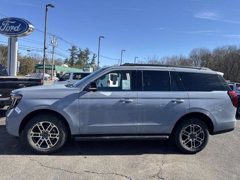 New 2026 Ford Expedition Active AWD/4WD image 2