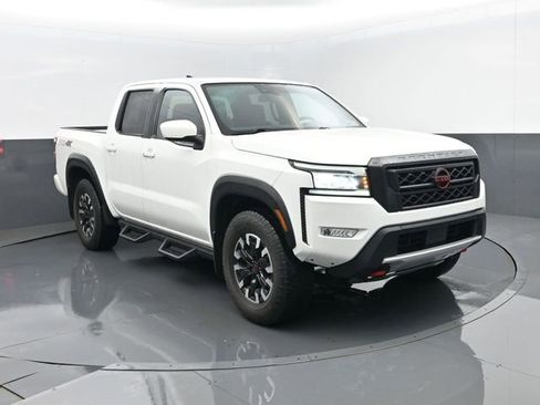 Used 2024 Nissan Frontier PRO-4X w/ Off-Road Protection Package AWD/4WD image 3