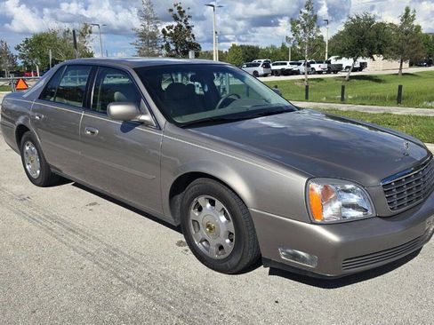 Used 2000 Cadillac De Ville w/ Comfort/Convenience Pkg image 4