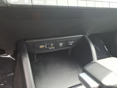 Used 2025 Kia K4 LXS image 20