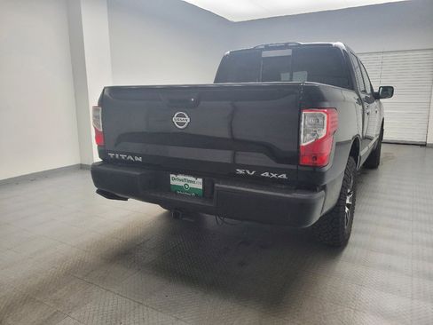 Used 2021 Nissan Titan SV w/ SV Convenience Package AWD/4WD image 7