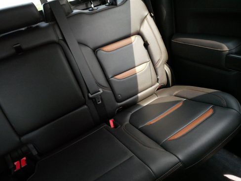 Used 2019 GMC Sierra 1500 AT4 w/ AT4 Premium Package AWD/4WD image 14
