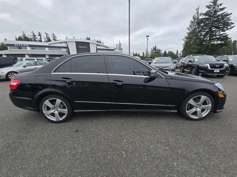 Used 2010 Mercedes-Benz E 350 4MATIC Sedan image 8