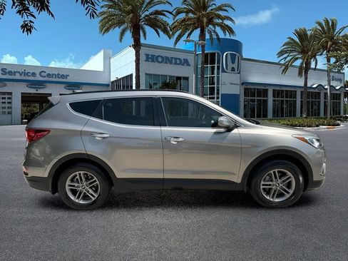 Used 2018 Hyundai Santa Fe Sport FWD image 9