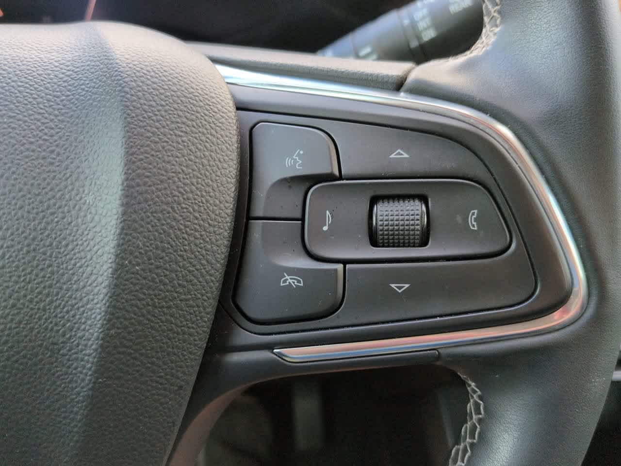 Used 2024 Buick Encore GX Avenir w/ Avenir Technology Package FWD image 24
