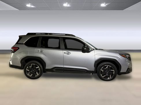 Used 2025 Subaru Forester Limited w/ Popular Package #1 AWD/4WD image 8