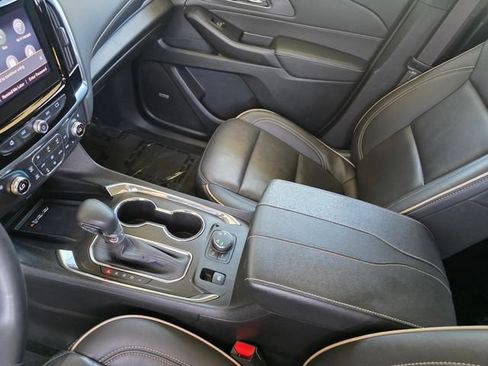 Used 2023 Chevrolet Traverse Premier w/ Redline Edition AWD/4WD image 33