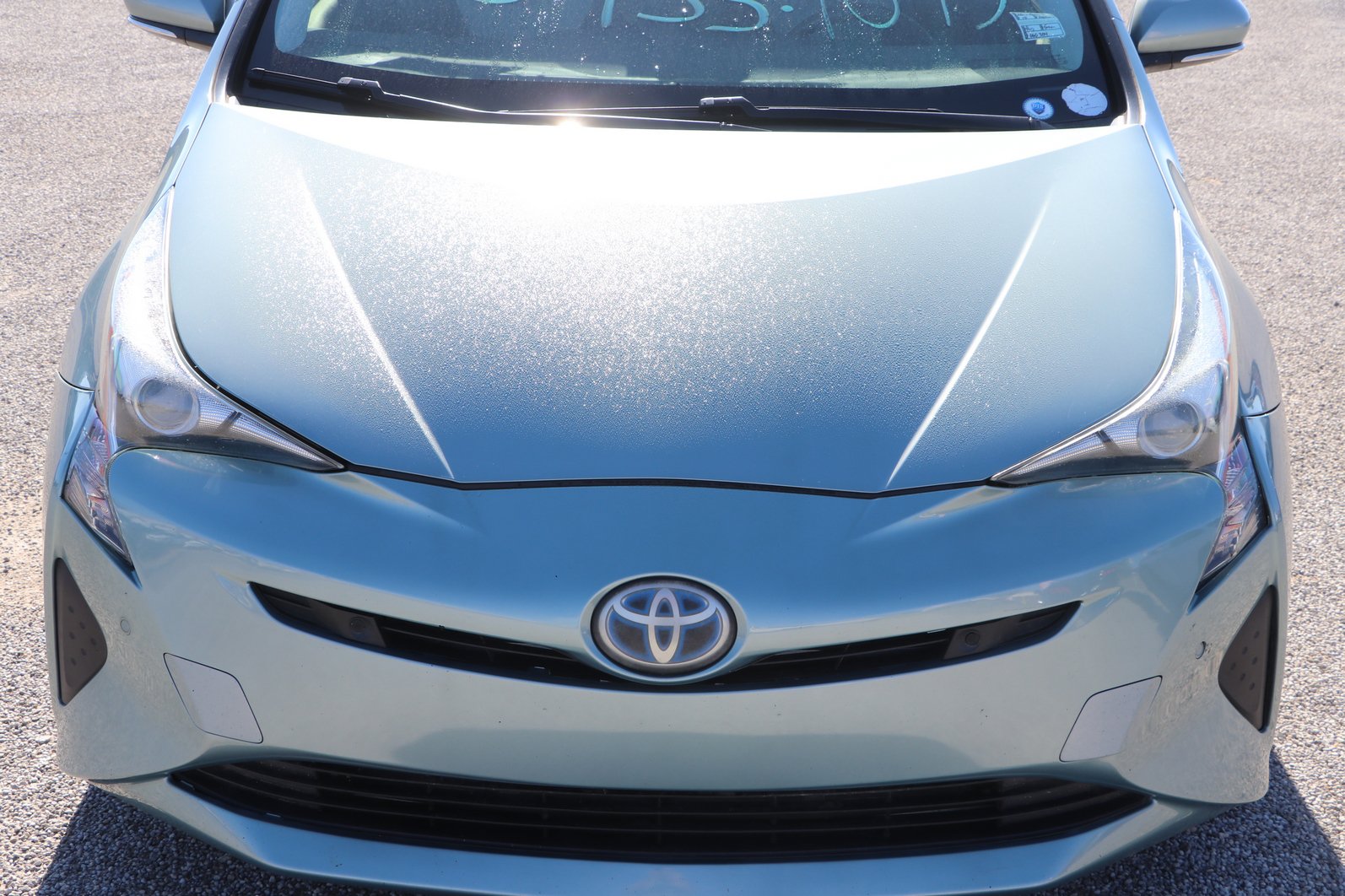 Used 2018 Toyota Prius Three FWD image 2