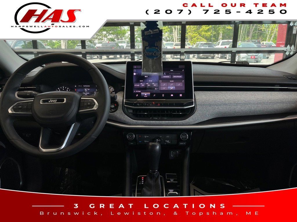 Used 2022 Jeep Compass Latitude AWD/4WD image 15