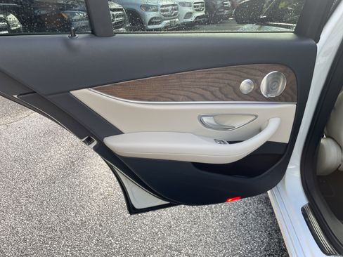 Used 2023 Mercedes-Benz E 350 Sedan image 37