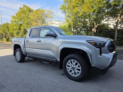 New 2025 Toyota Tacoma SR5