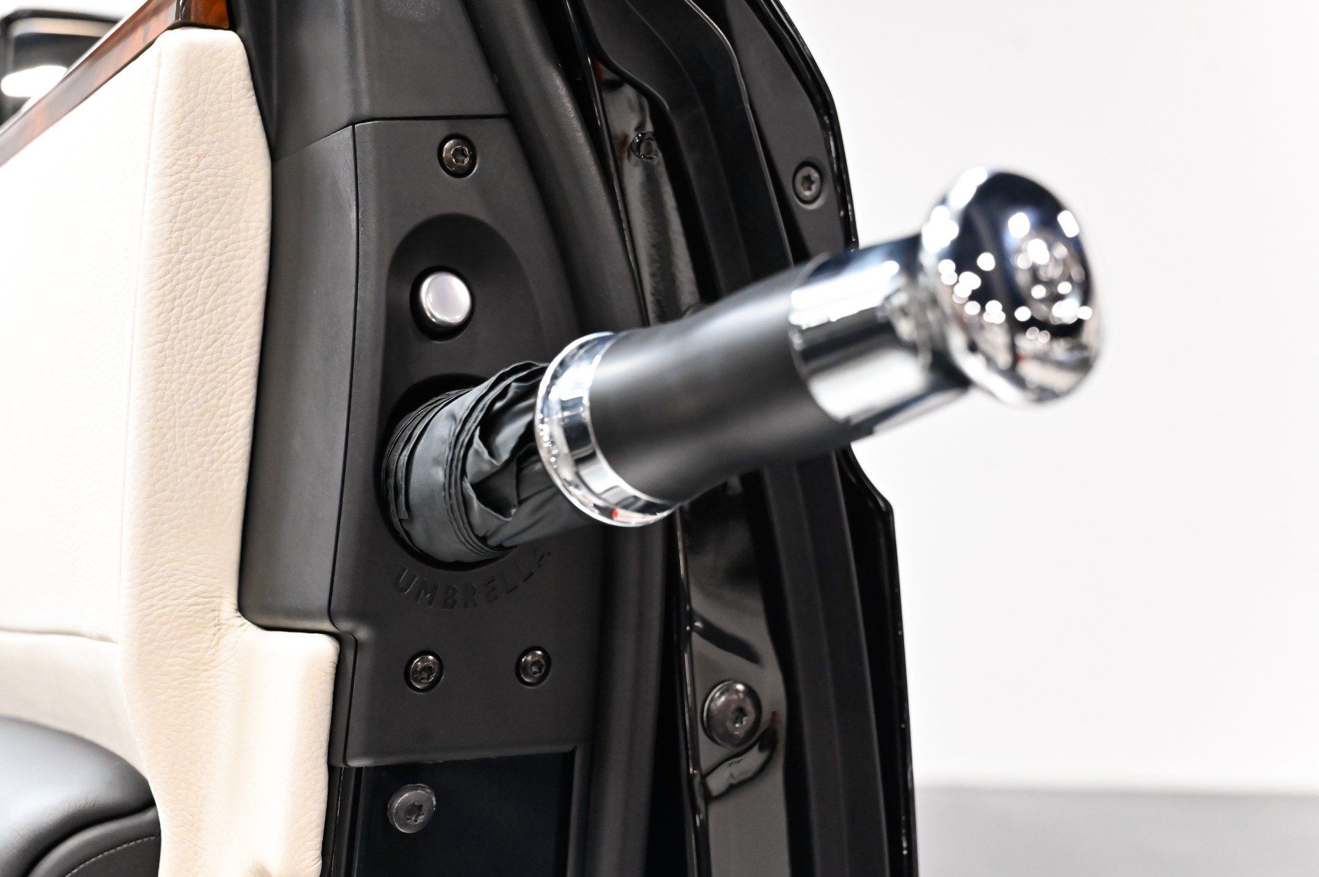 Used 2012 Rolls-Royce Ghost RWD image 31