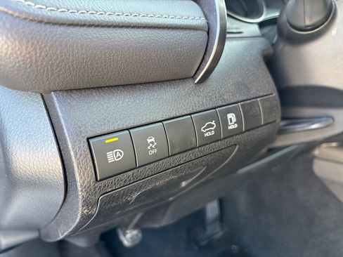 Used 2024 Toyota Camry SE image 18