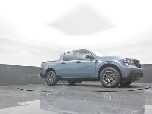 New 2026 Ford Maverick XLT w/ XLT Luxury Package FWD image 33