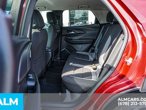 Used 2025 Chevrolet TrailBlazer LT AWD/4WD image 20