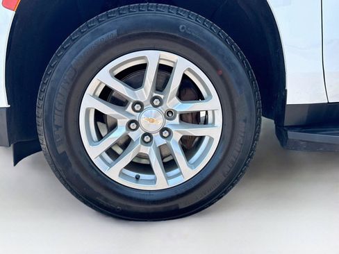 Used 2024 Chevrolet Tahoe LS w/ Driver Alert Package RWD image 33