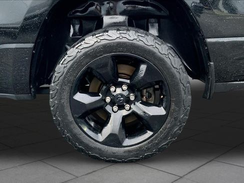 Used 2019 RAM 1500 Big Horn RWD image 11