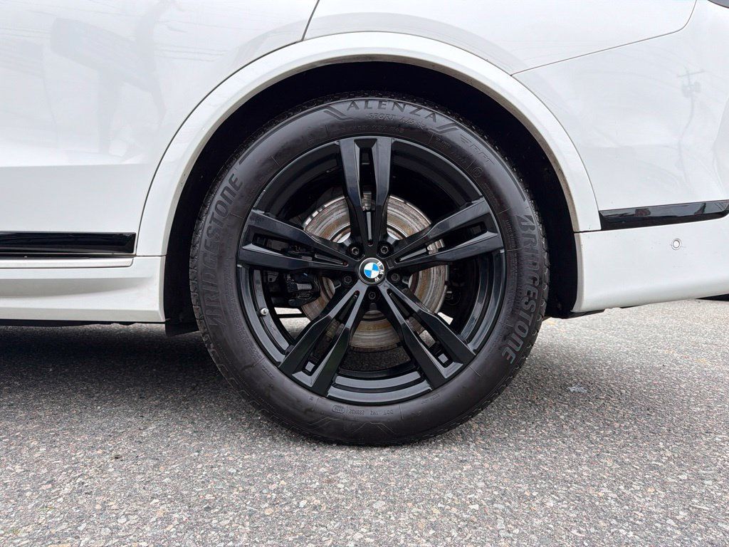 Used 2024 BMW X7 xDrive40i w/ Executive Package AWD/4WD image 7