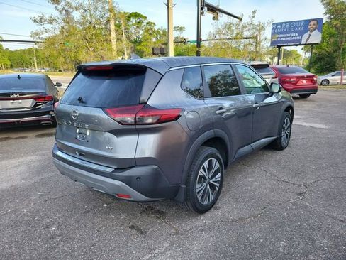 Used 2023 Nissan Rogue SV FWD image 2