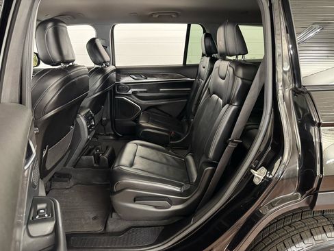 Used 2021 Jeep Grand Cherokee L Limited image 33