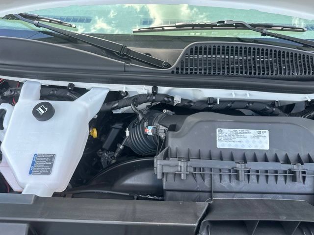 New 2026 Chevrolet Express 2500 w/ Communications Package RWD image 32