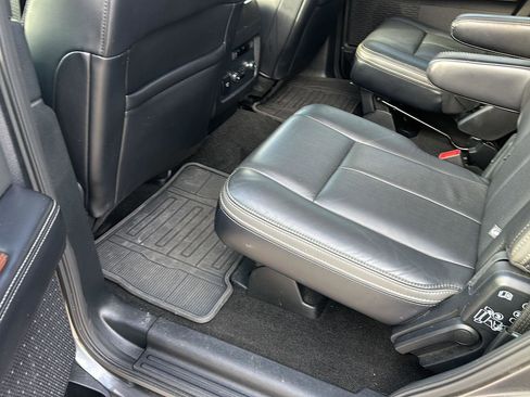 Used 2017 Ford Expedition Platinum image 21