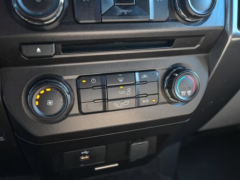 Used 2018 Ford F150 XLT AWD/4WD image 34