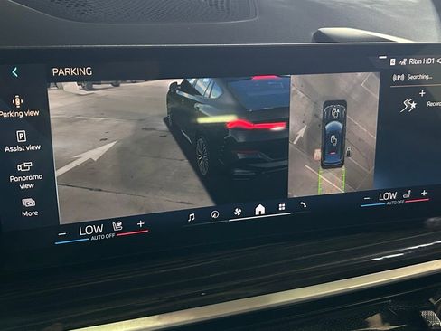 Used 2024 BMW X6 xDrive40i w/ Premium Package image 22