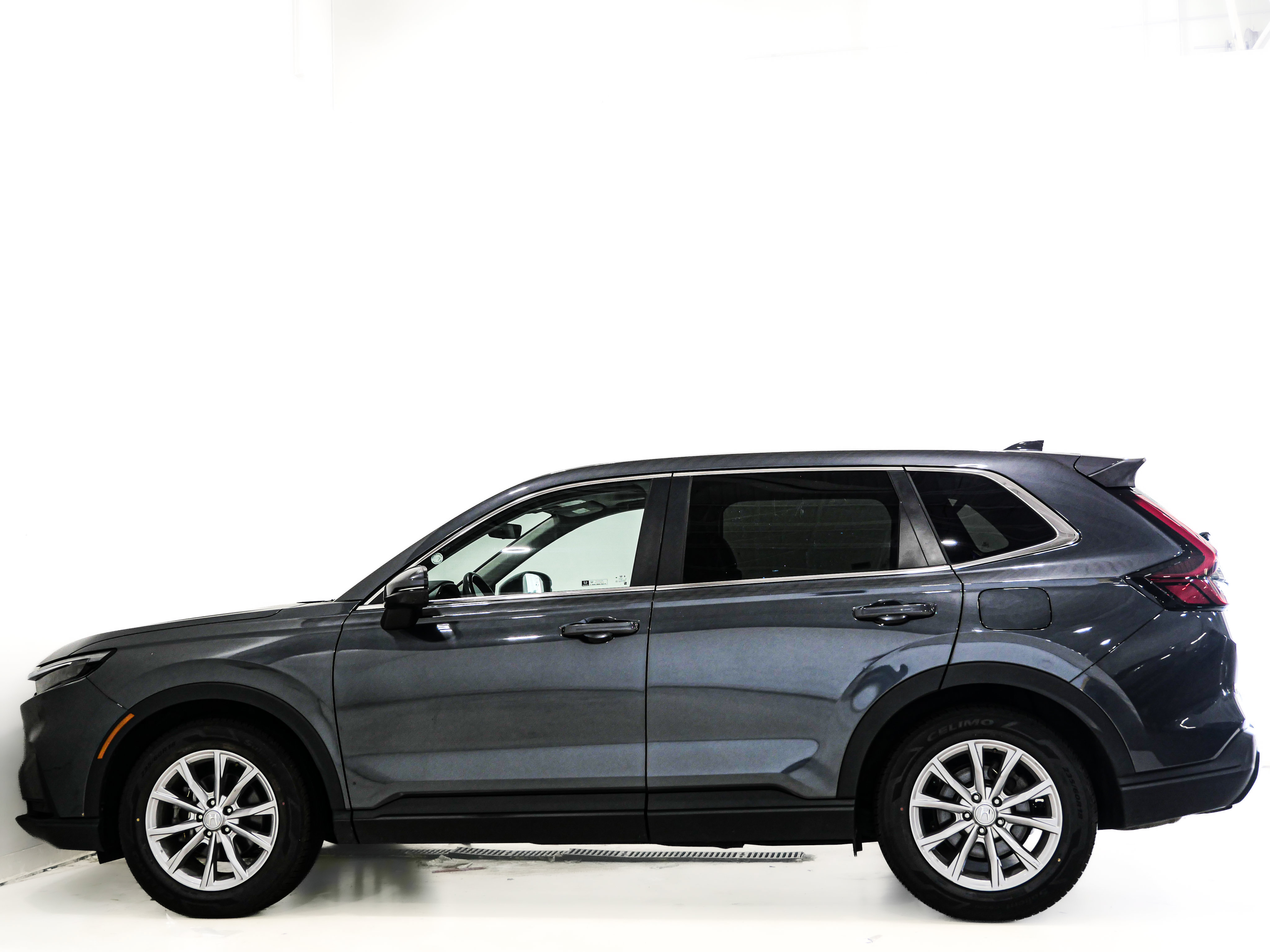 Used 2025 Honda CR-V EX-L image 6