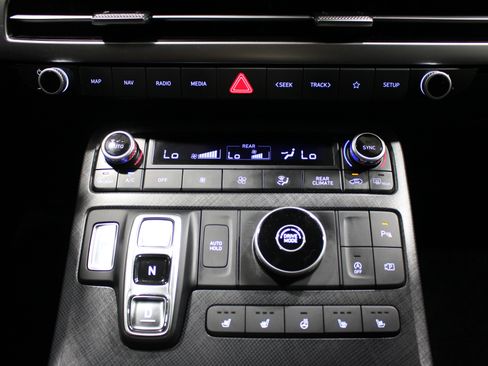Used 2023 Hyundai Palisade Limited FWD image 18