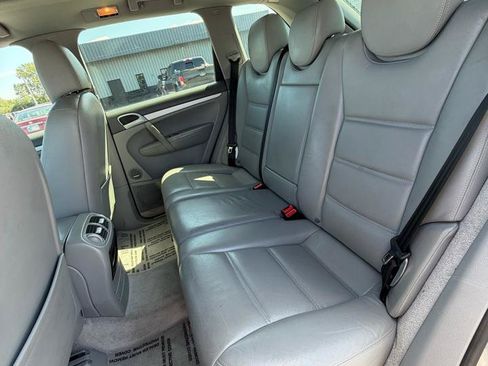Used 2004 Porsche Cayenne S AWD/4WD image 42