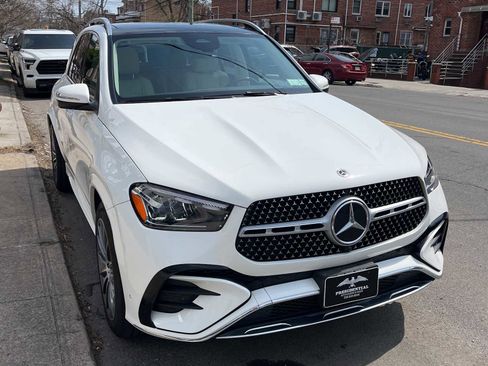 Certified 2024 Mercedes-Benz GLE 350 4MATIC image 4