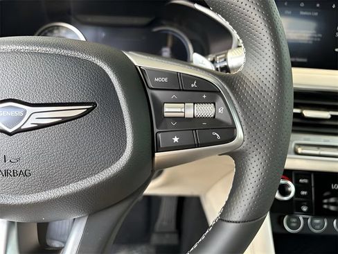 Used 2026 Genesis G70 2.5T RWD image 27