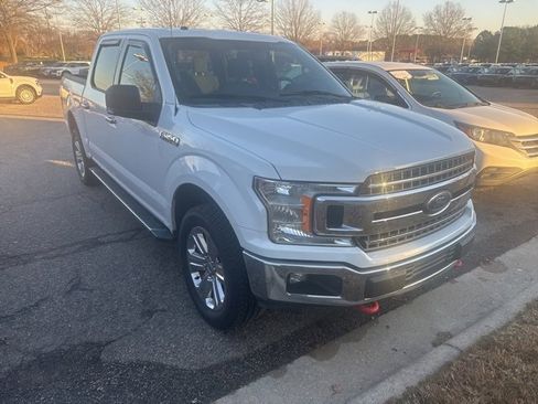 Used 2018 Ford F150 XLT w/ Equipment Group 302A Luxury image 2