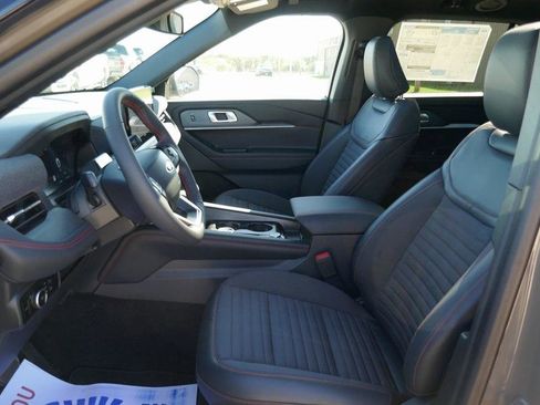 New 2026 Ford Explorer ST-Line w/ ST-Line Street Pack image 13