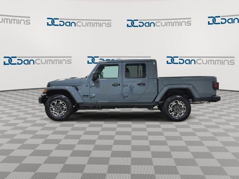 New 2026 Jeep Gladiator Sport image 5