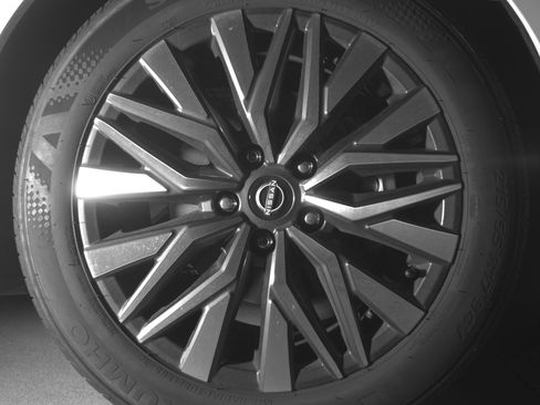 Used 2025 Nissan Altima 2.5 SV image 13