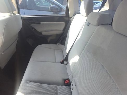 Used 2018 Subaru Forester 2.5i w/ Alloy Wheel Package AWD/4WD image 7