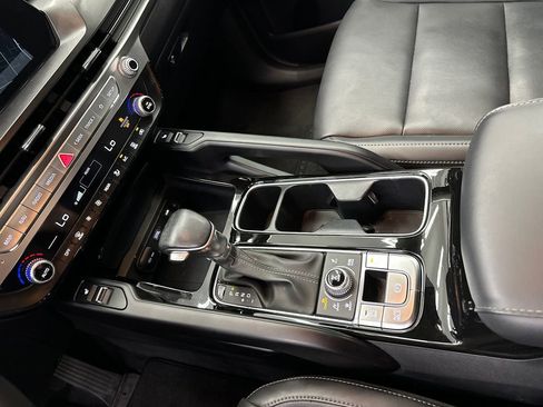 Used 2024 Kia Telluride S AWD/4WD image 30
