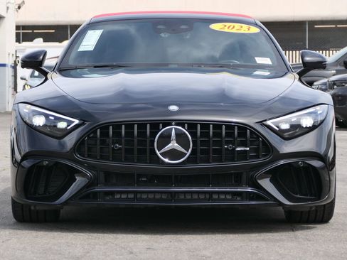 Used 2023 Mercedes-Benz SL 63 AMG 4MATIC w/ Driver Assistance Package image 7