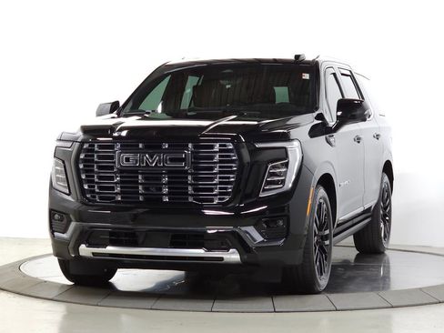 Used 2026 GMC Yukon Denali Ultimate AWD/4WD image 4