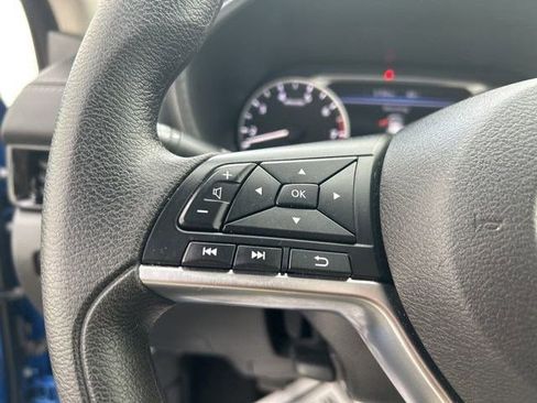 Used 2024 Nissan Sentra SV image 15